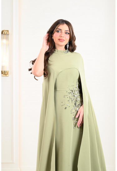 فستان سهرة بكيب ملكي 