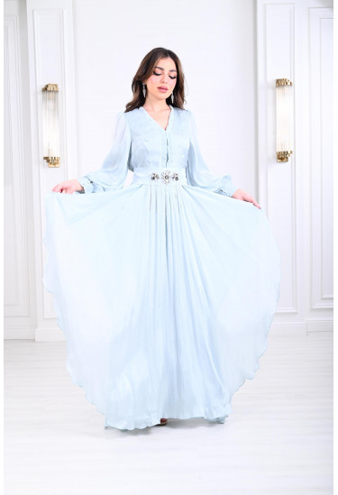 فستان نسائي بنمط الطبقات الانسيابية 