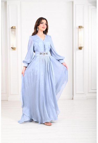 فستان نسائي بنمط الطبقات الانسيابية 