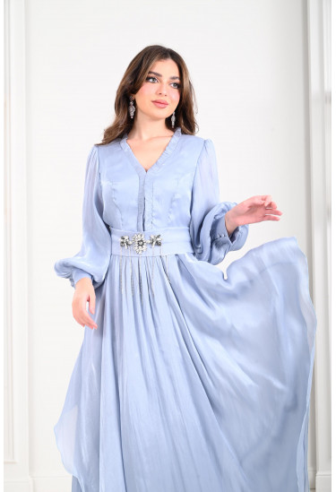 فستان نسائي بنمط الطبقات الانسيابية 