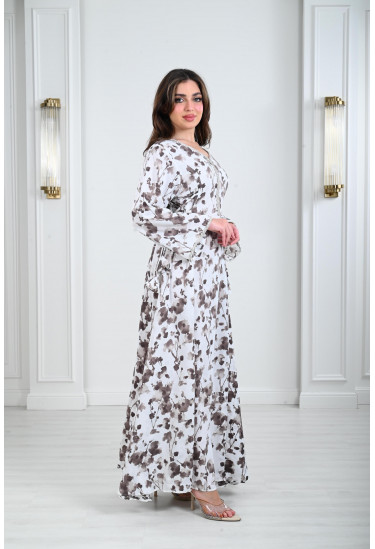 جلابية مطرزة بجدايل الخرز مع اربطة جانبية جلابية مطرزة بجدايل الخرز مع اربطة جانبية