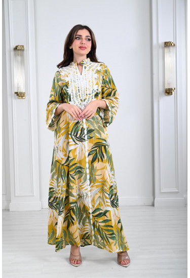 جلابية نسائية بتطريز بارز على الصدر 