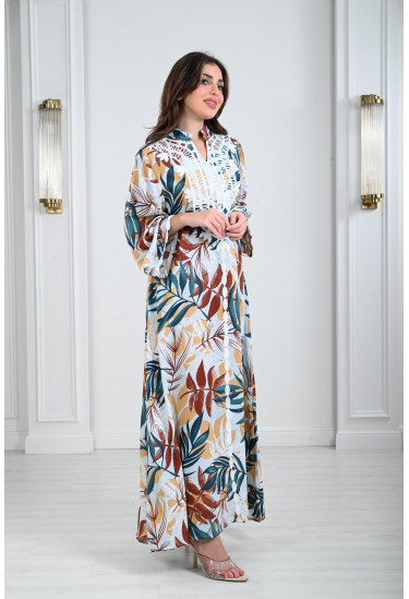 جلابية نسائية بتطريز بارز على الصدر 