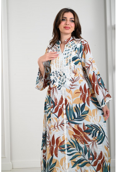 جلابية نسائية بتطريز بارز على الصدر 