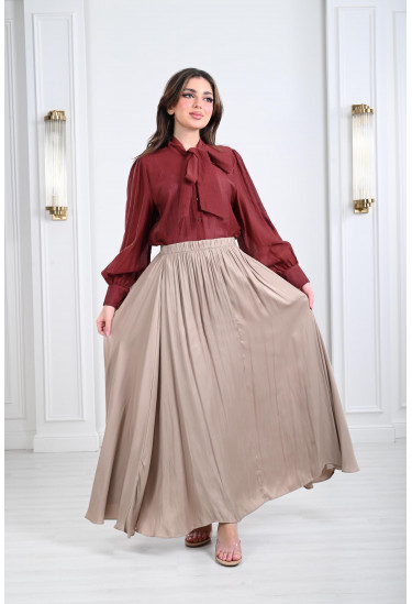 بلوزة نسائية ذات ياقة شرايط بلوزة نسائية ذات ياقة شرايط