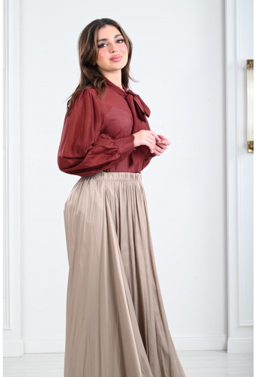 بلوزة نسائية ذات ياقة شرايط بلوزة نسائية ذات ياقة شرايط