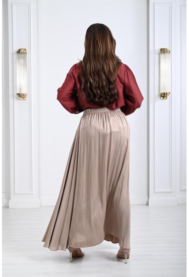 تنورة نسائية إنسيابية 