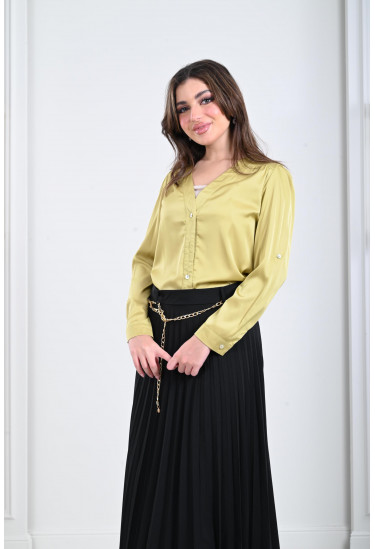 بلوزة نسائية أنيقة بلوزة نسائية أنيقة