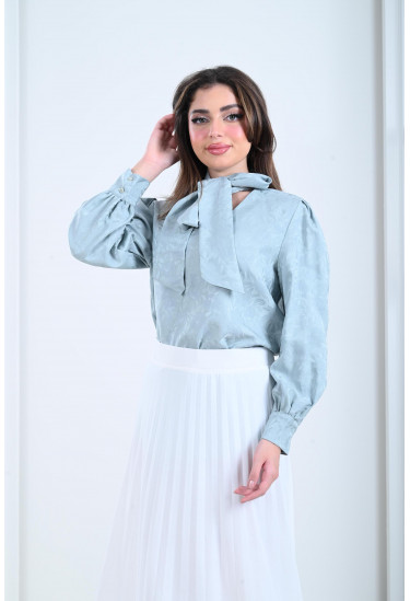 بلوزة نسائية ذات ياقة شرايط بلوزة نسائية ذات ياقة شرايط