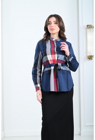 بلوزة نسائية صيفية بتصميم بسيط 