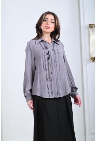 بلوزة نسائية بقصة ناعمة بلوزة نسائية بقصة ناعمة