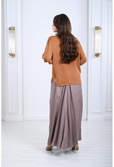 بلوزة نسائية برابطة عنق ناعمة بلوزة نسائية برابطة عنق ناعمة