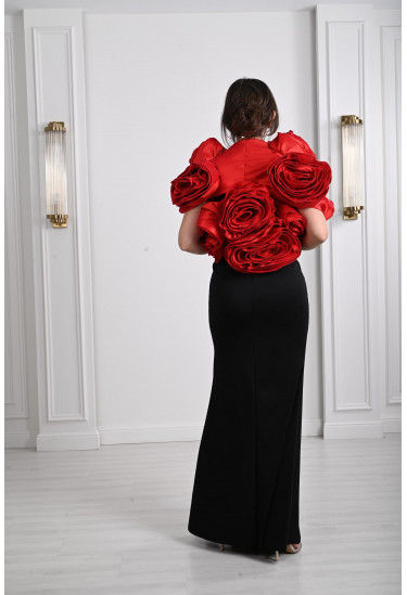 فستان نسائي بجاكت ورد كبيرة