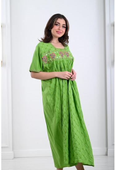 جلابية ميدي مطعمة بالدانتيل