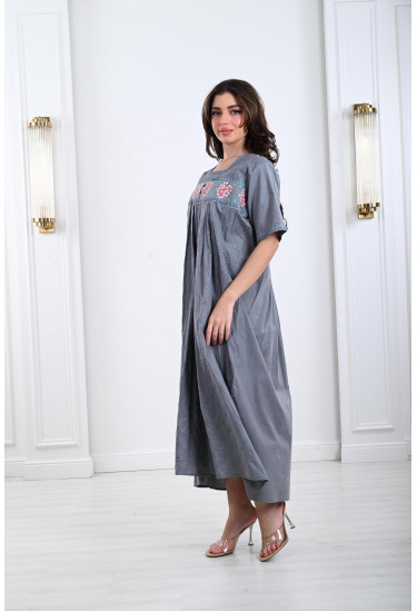 جلابية ميدي مطعمة بالدانتيل