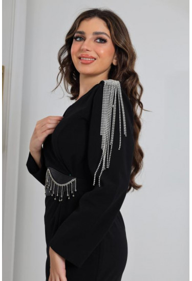 فستان سيمبل ذات سلاسل فضة على الاكتاف فستان سيمبل ذات سلاسل فضة على الاكتاف