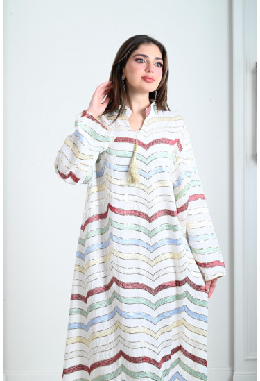 جلابية نسائية بخطوط زجزاجية مطرزة 