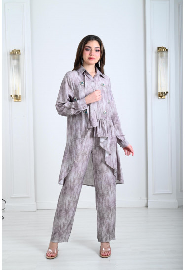 طقم نسائي كاجوال نمط بلوزة غير متماثلة الطول طقم نسائي كاجوال نمط بلوزة غير متماثلة الطول