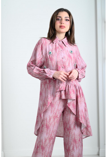 طقم نسائي كاجوال نمط بلوزة غير متماثلة الطول طقم نسائي كاجوال نمط بلوزة غير متماثلة الطول