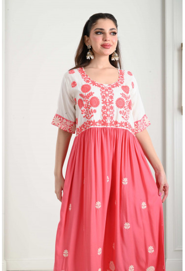 جلابية ميدي مطرز بزهور منسوجة بارزة