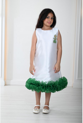 فستان أطفال ذو حواف كشكش