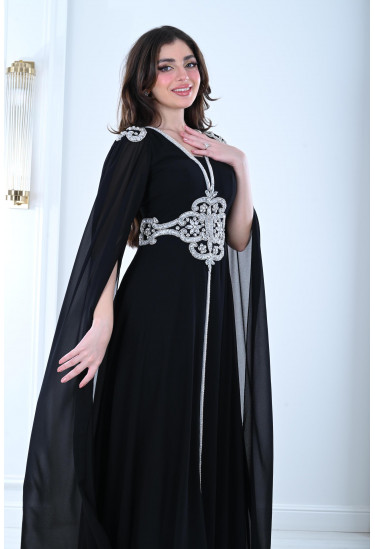 فستان سهرة فخم و ناعم