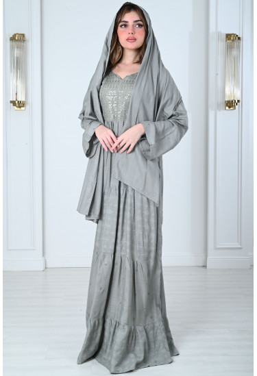 جلابيه طويله مع وشاح للرأس 