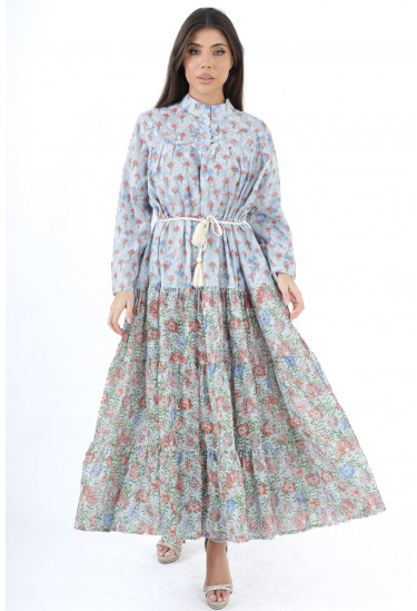 فستان نسائي مزين بالزهور 