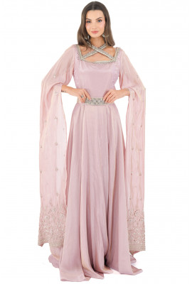 فستان سهرة نسائي بطلة ملكية