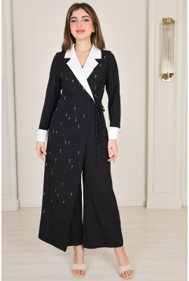 جمبسوت أنيق بتصميم كلاسيكي عصري