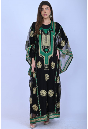 قفطان مطرّز فخامة بطابع تراثي أنيق