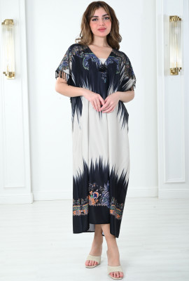 فستان نسائي بنقشات شرقية ولمسات كريستالية