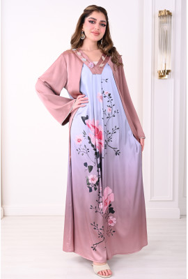 جلابية فاخرة بتصميم الأزهار الوردية