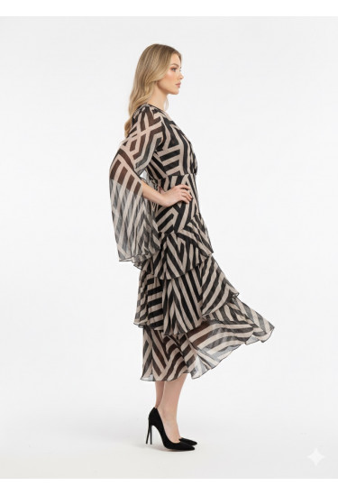 فستان مخطط بأكمام طويلة 