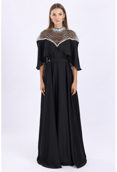 فستان ملكي بتطريز من الكريستال الفاخر