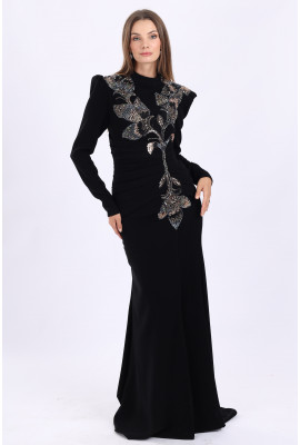 فستان أسود ملكي أنيق