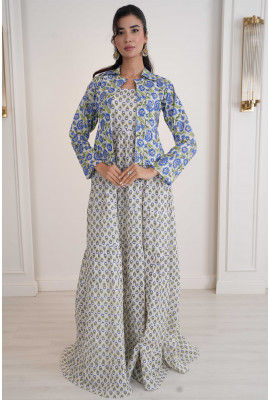 فستان أنيق واسع مع جاكيت قصير مزين بنقوش