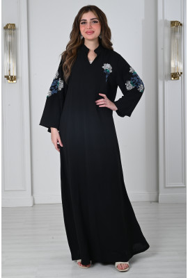 جلابيه بتطريز راقي علي الاكمام والظهر