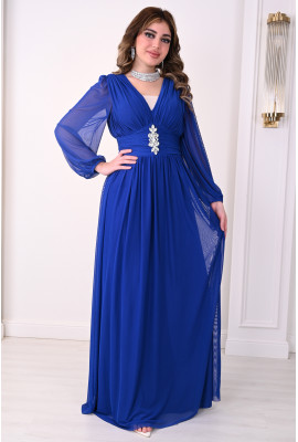 فستان نسائي طويل بلمسة براقة