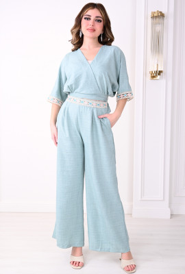 جمبسوت نسائي بأكمام واسعة وتطريز ملون