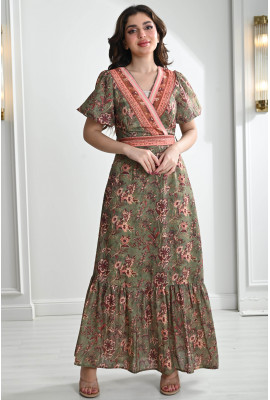 فستان نسائي صيفي نمط صدر كروازيه