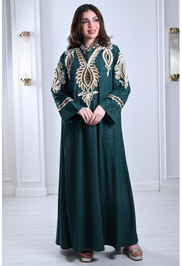 جلابية طويلة بتطريز أنيق