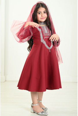 فستان بناتي بصدر مطرز