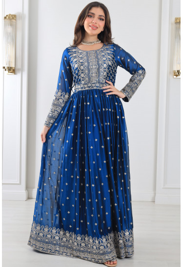 جلابية ذات صدر مطرز 