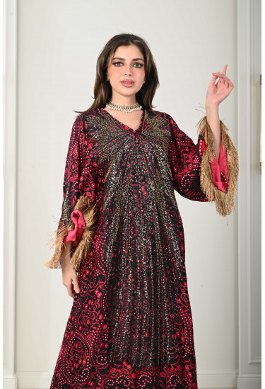 جلابية نسائية مزينة بزخارف  فخمة 