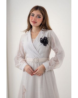 فساتين محيرة