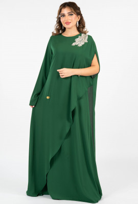 فستان ملكي بتطريز فاخر لليوم الوطني