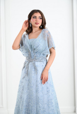 فستان مطرز رائع