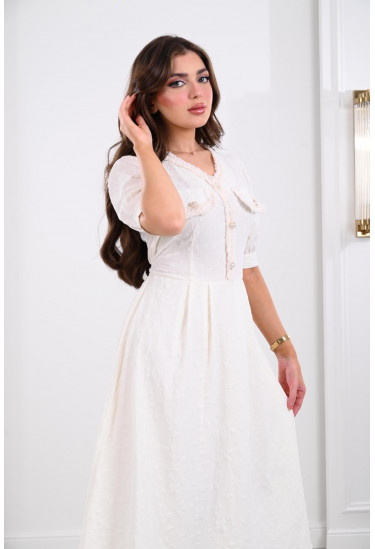 فستان ميدي يتصميم هادئ