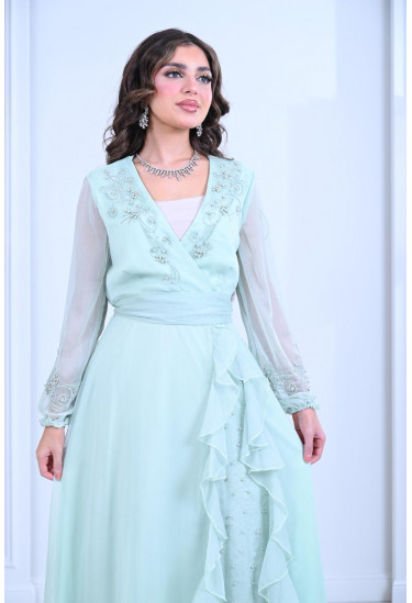 فستان انسيابي جذاب 